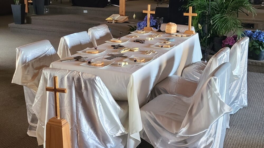 Thanksgiving starts with giving thanks to God 